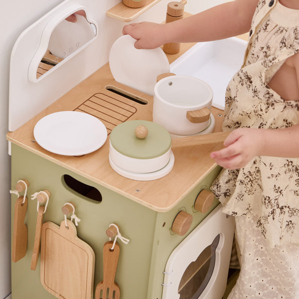 Play Kitchen Set