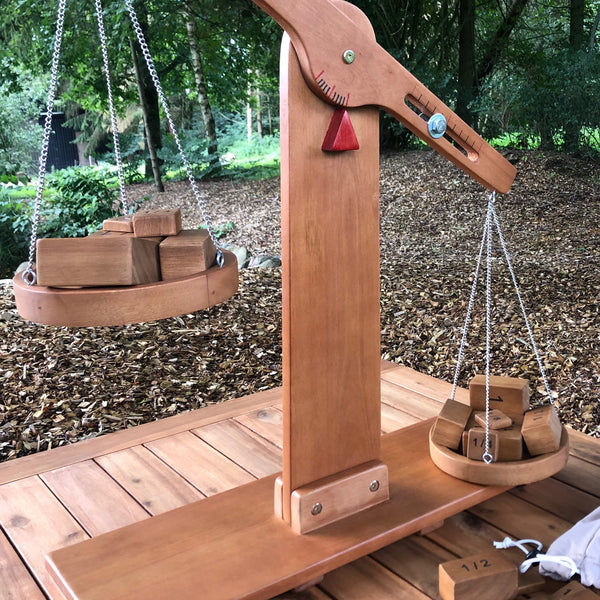 Outdoor Wooden Weight Pan Balance